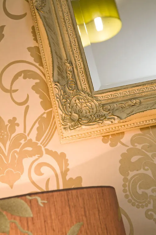 Whitburn Lodge Brighton Guest house